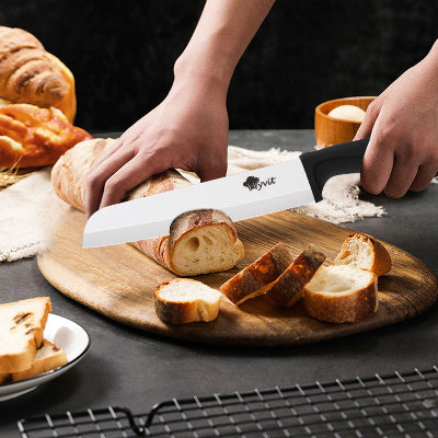Couteau de cuisine en céramique ultra-tranchant pour des découpés précises
