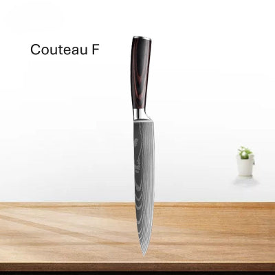Couteau japonais pour une coupe rapide et nette sans effort